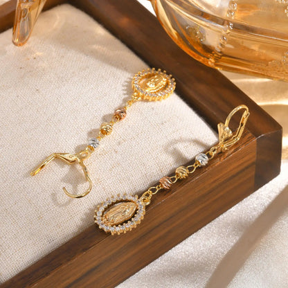 Pendiente colgante de la Virgen María